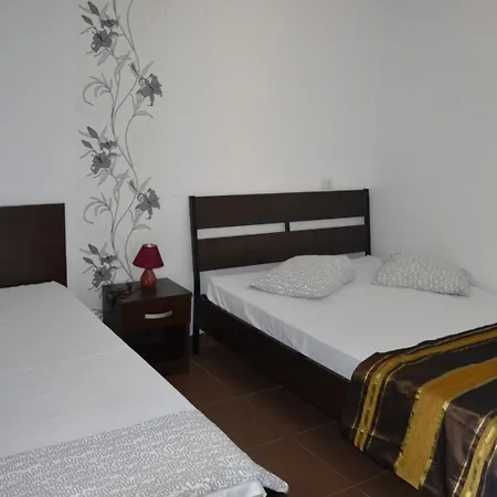 Choco-latte Гостевой дом Костинешти