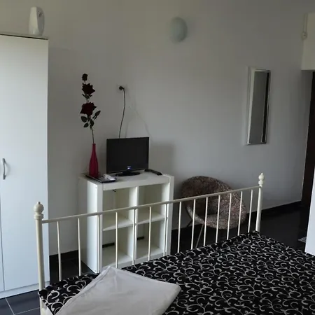 Choco-latte 3* Костинешти